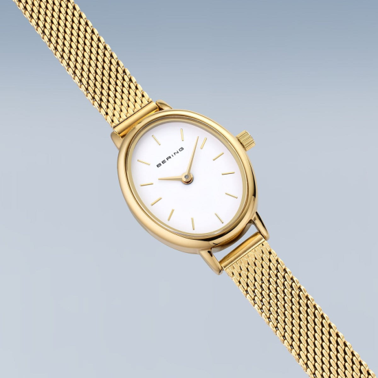 BERING DAMES HORLOGE CLASSIC OVAAL GOUDKLEUR - 11020-334 - 10069318